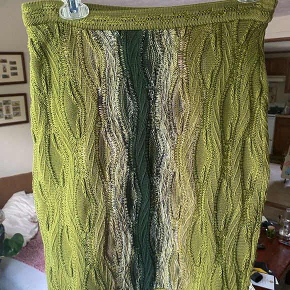 Women’s Green Coogi Skirt - Picture 5 of 7